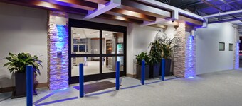 Holiday Inn Express West Los Angeles by IHG