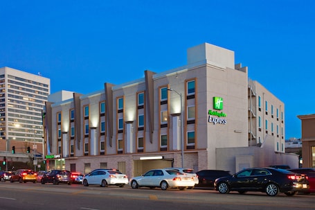 Exterior. Holiday Inn Express West Los Angeles by IHG