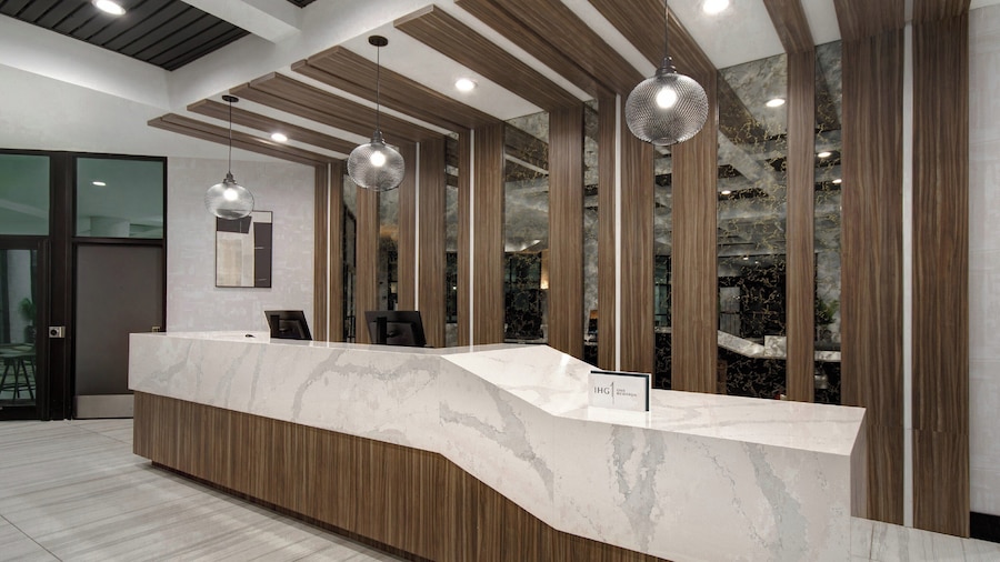 Crowne Plaza Auburn Hills by IHG