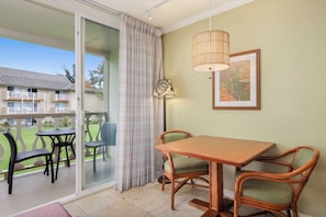 Habitación, vista parcial al océano | Vista desde la habitación