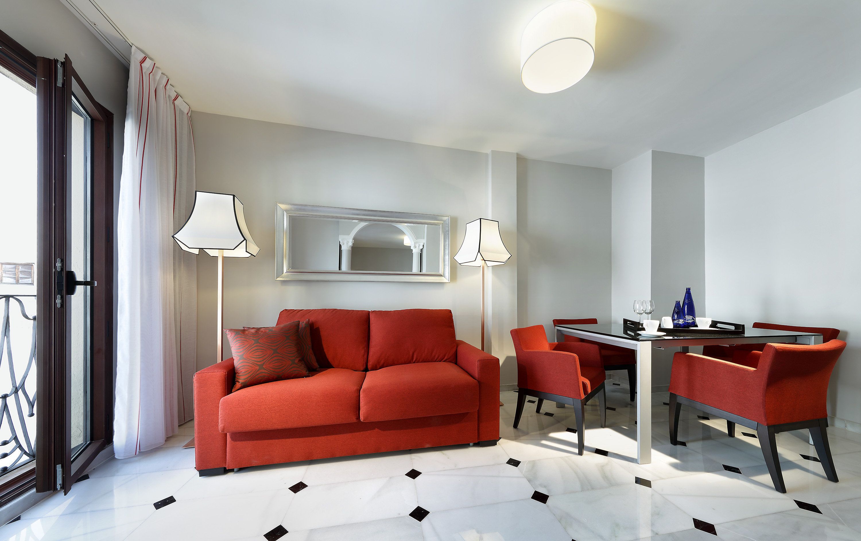 Junior Double Room | Minibar, in-room safe, desk, free WiFi