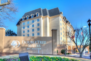 Doubletree Suites by Hilton at The Battery Atlanta