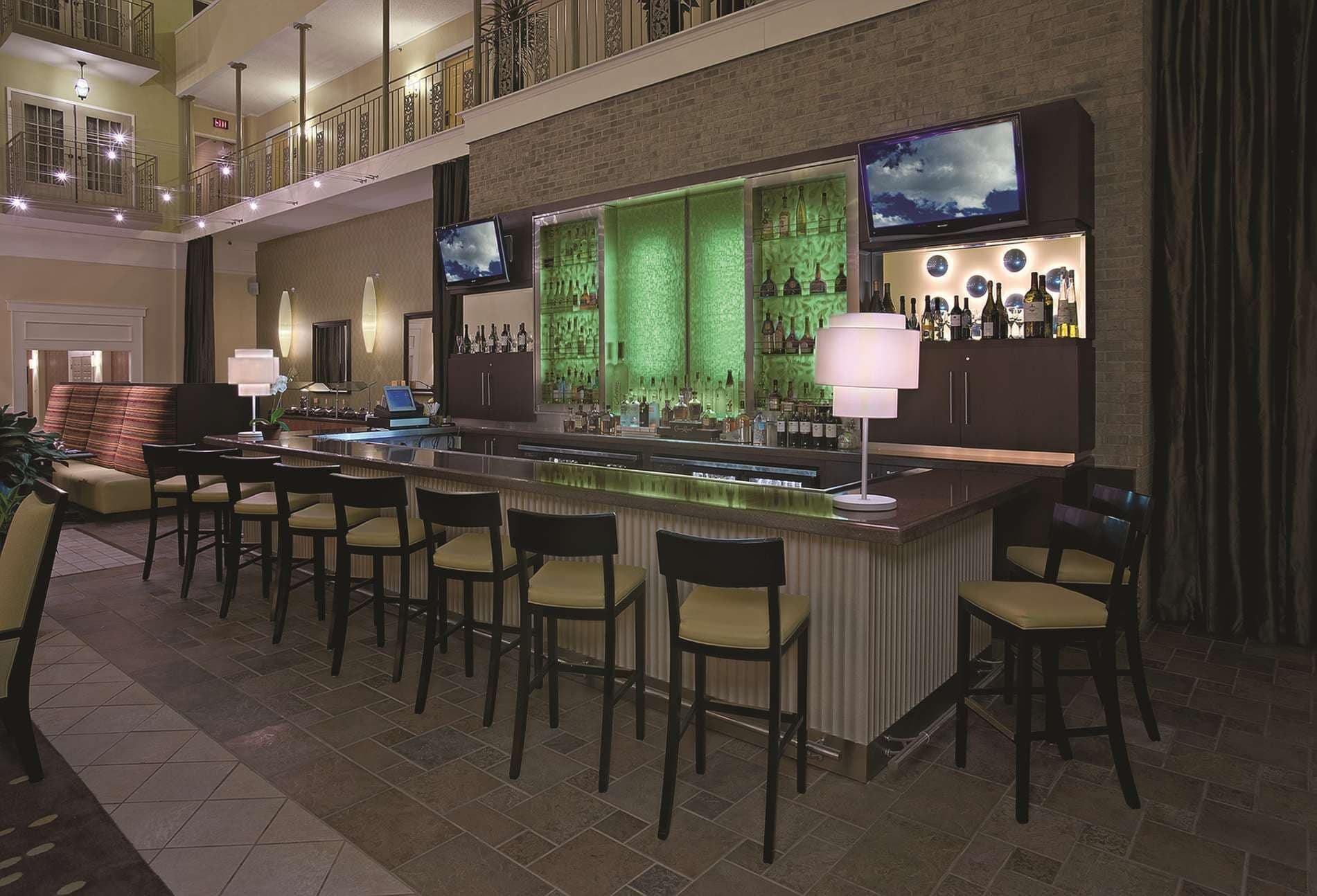 Foto - Doubletree Suites by Hilton at The Battery Atlanta