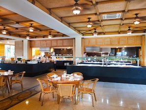 7 restaurants servant le petit déjeuner, spécialités Cuisine mexicaine