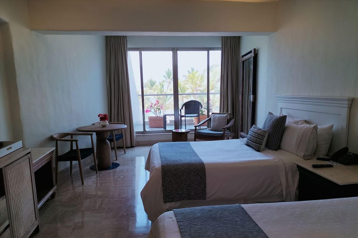 Minibar, in-room safe, desk, blackout drapes