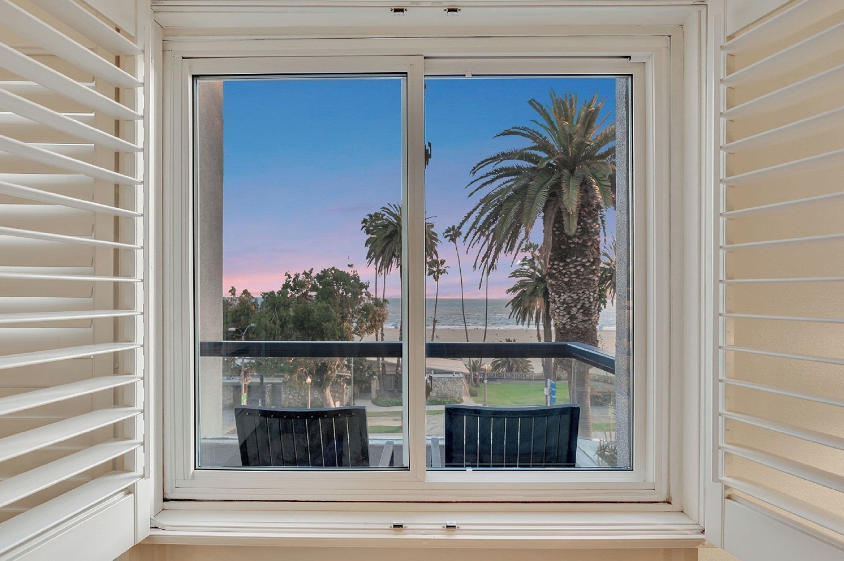 deluxe room, 1 king bed, balcony, ocean view (ocean view with one king bed, private) | beach/ocean view