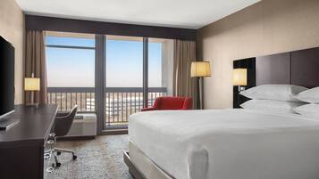 Premium bedding, in-room safe, individually decorated