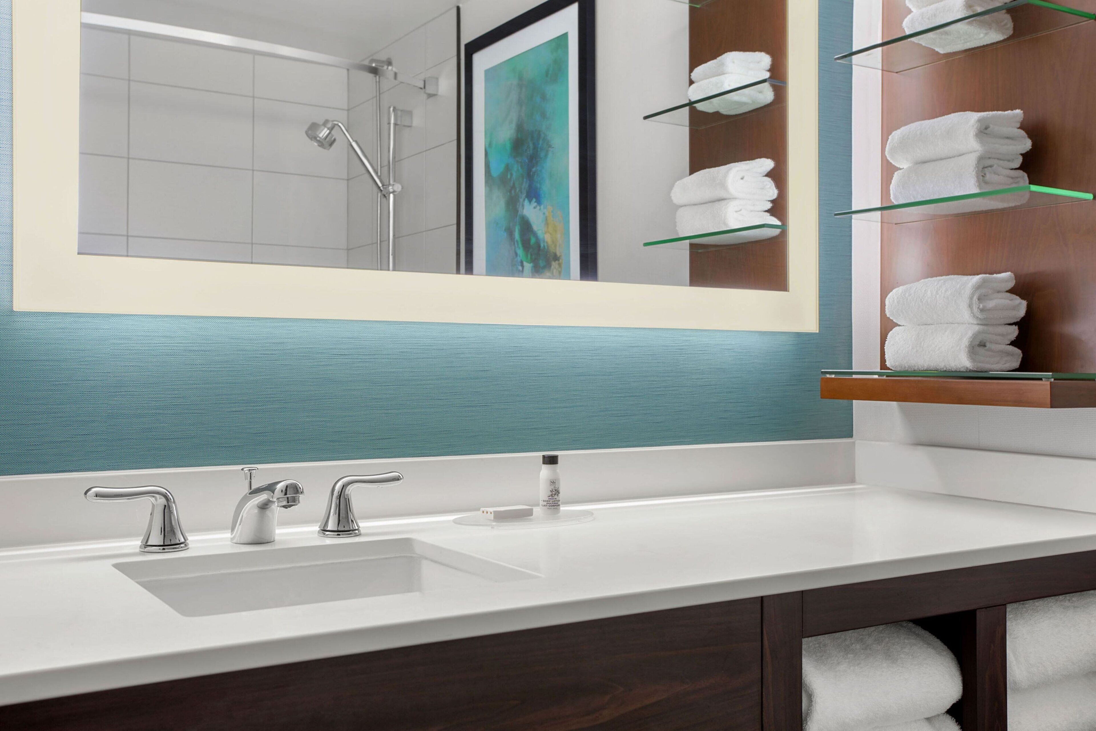 premium bedding, in-room safe, individually decorated