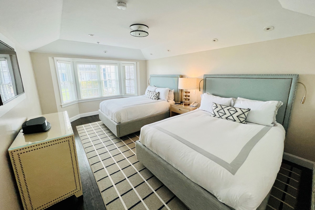 Suite, 2 Queen Beds, Ocean View (Cottage) | Premium bedding, minibar, in-room safe, iron/ironing board