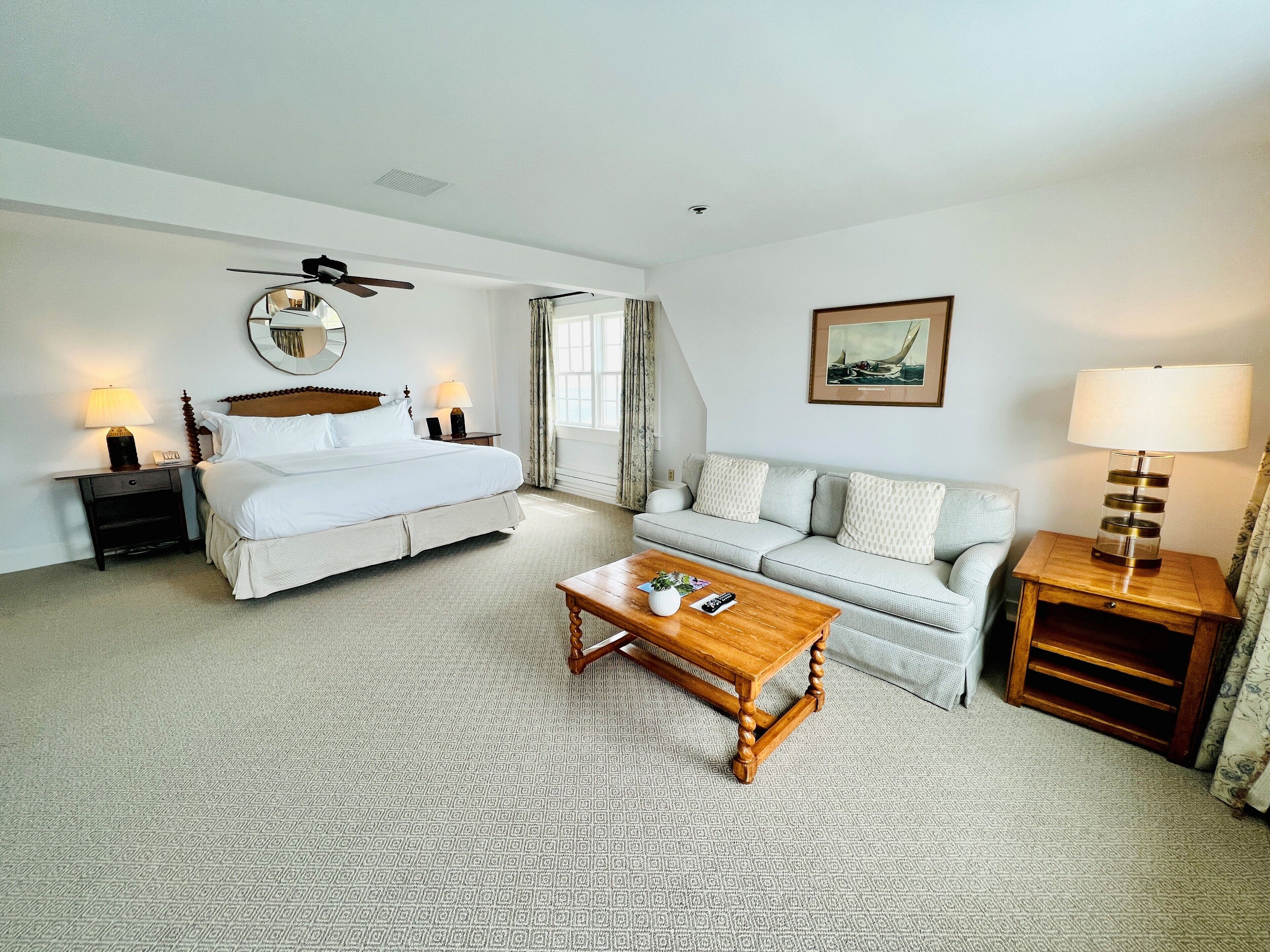 Premium bedding, minibar, in-room safe, iron/ironing board