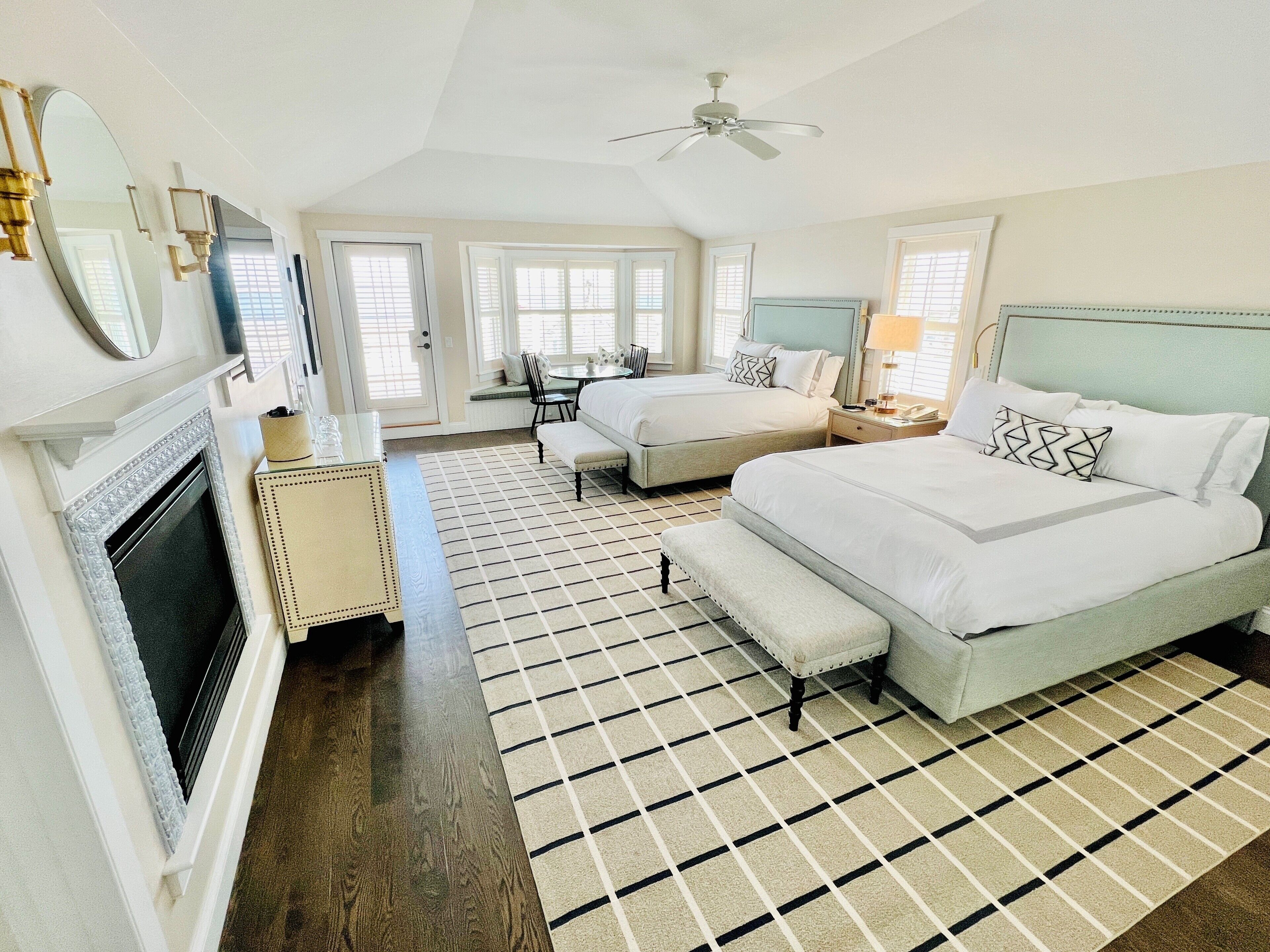 Premium bedding, minibar, in-room safe, iron/ironing board