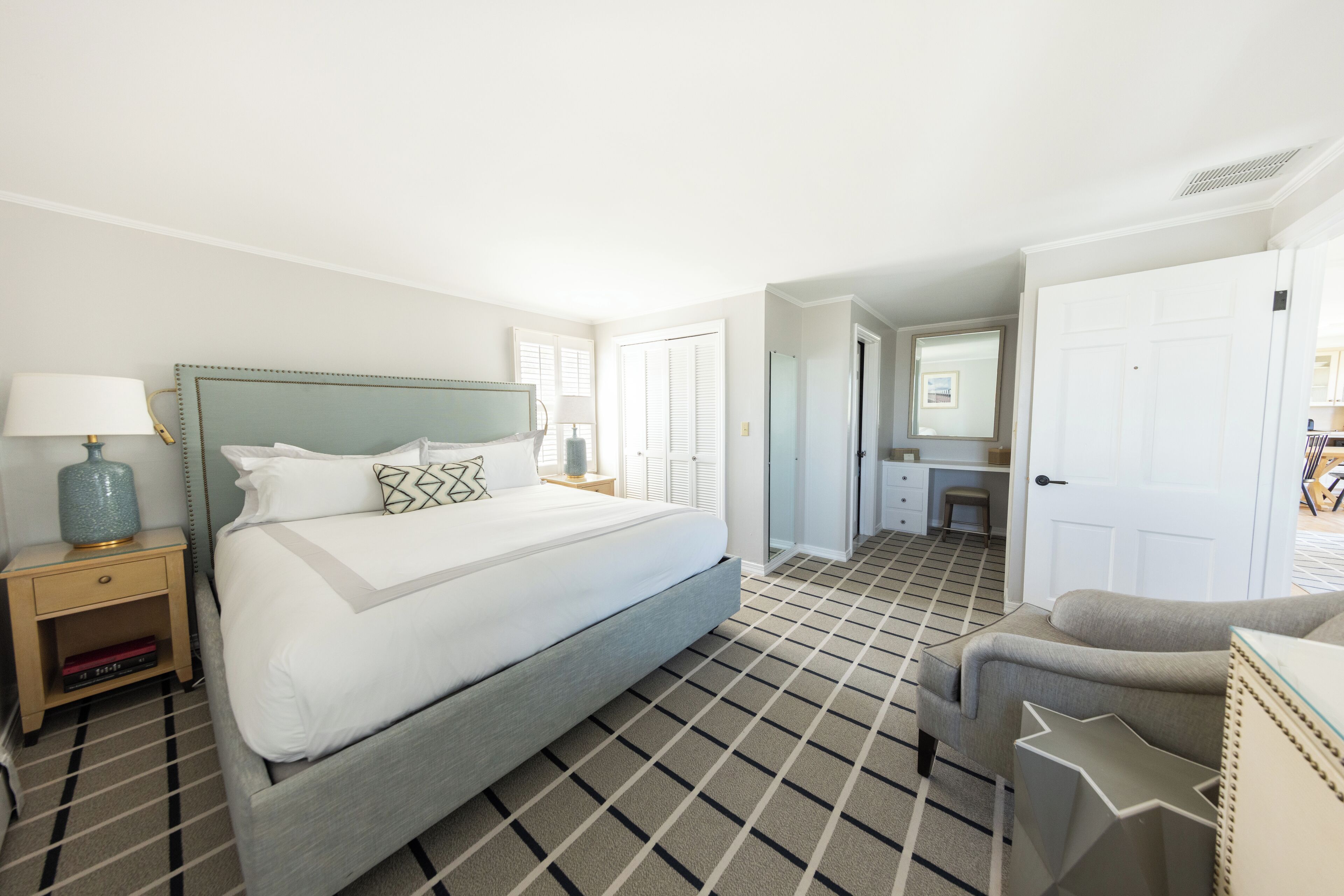 Premium bedding, minibar, in-room safe, iron/ironing board