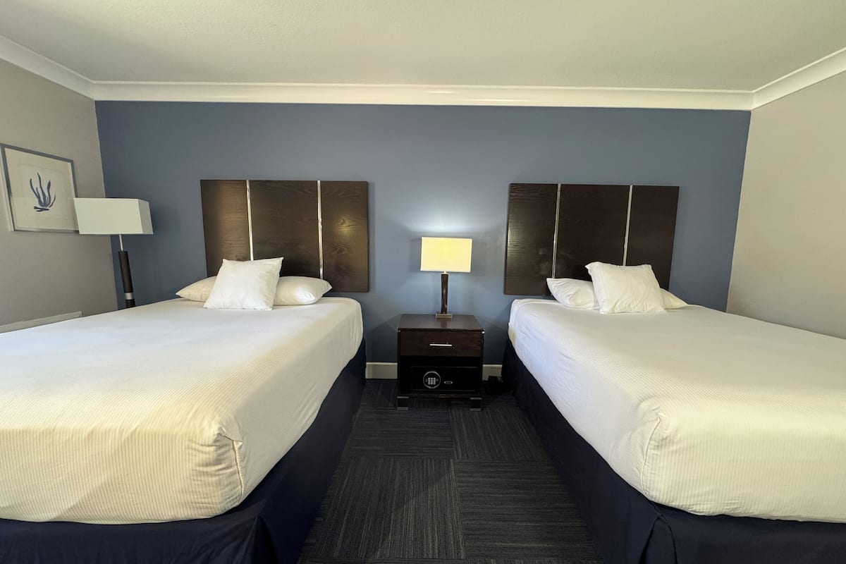 Executive Room, 2 Queen Beds, Jetted Tub | Hypo-allergenic bedding, in-room safe, desk, laptop workspace