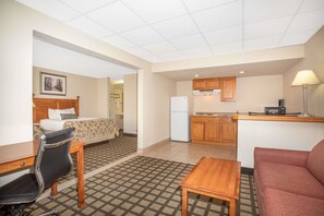 Studio Suite, 2 Double Beds, Non Smoking | Premium bedding, desk, blackout drapes, soundproofing