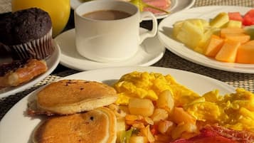 Morgenmad tilberedt efter bestilling hver dag mod et gebyr