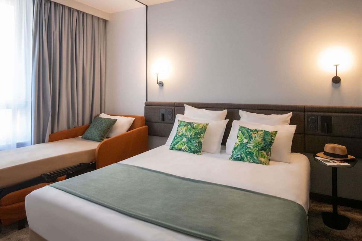 Premium bedding, memory foam beds, in-room safe, blackout drapes