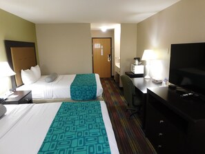 Phòng, 2 giường cỡ queen, không hút thuốc | Màn/rèm cản sáng, nôi (giường cho trẻ sơ sinh) miễn phí 