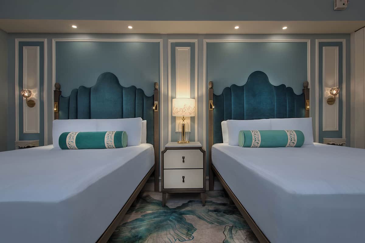 In-room safe, desk, iron/ironing board, free WiFi