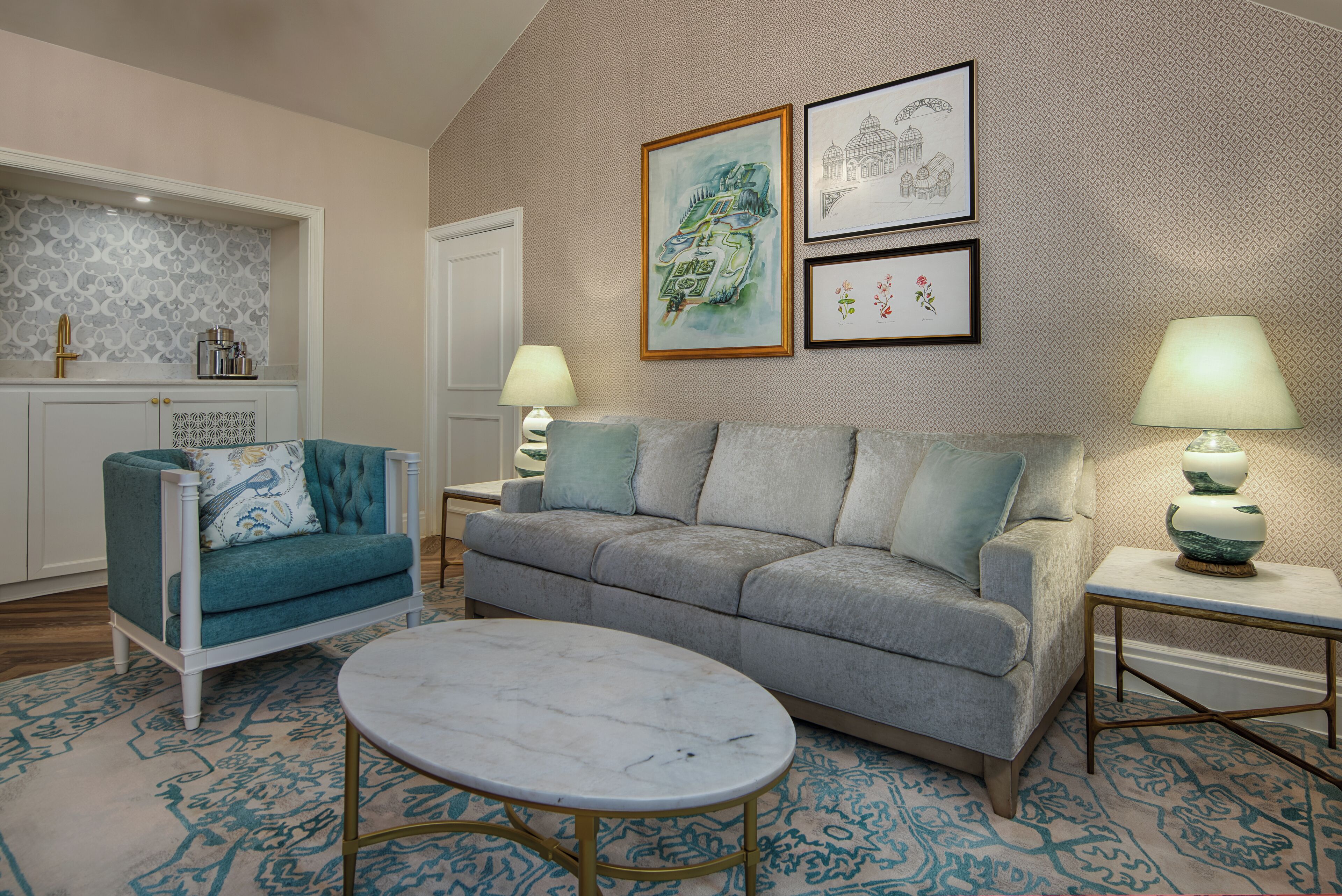 Zimmersafe, Schreibtisch, Bügeleisen/Bügelbrett, kostenloses WLAN