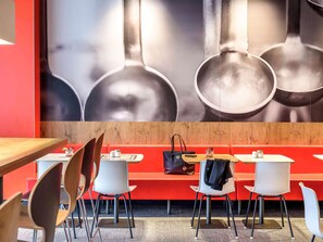 Restaurant - ibis Nuernberg City am Plaerrer (Nuremberg)