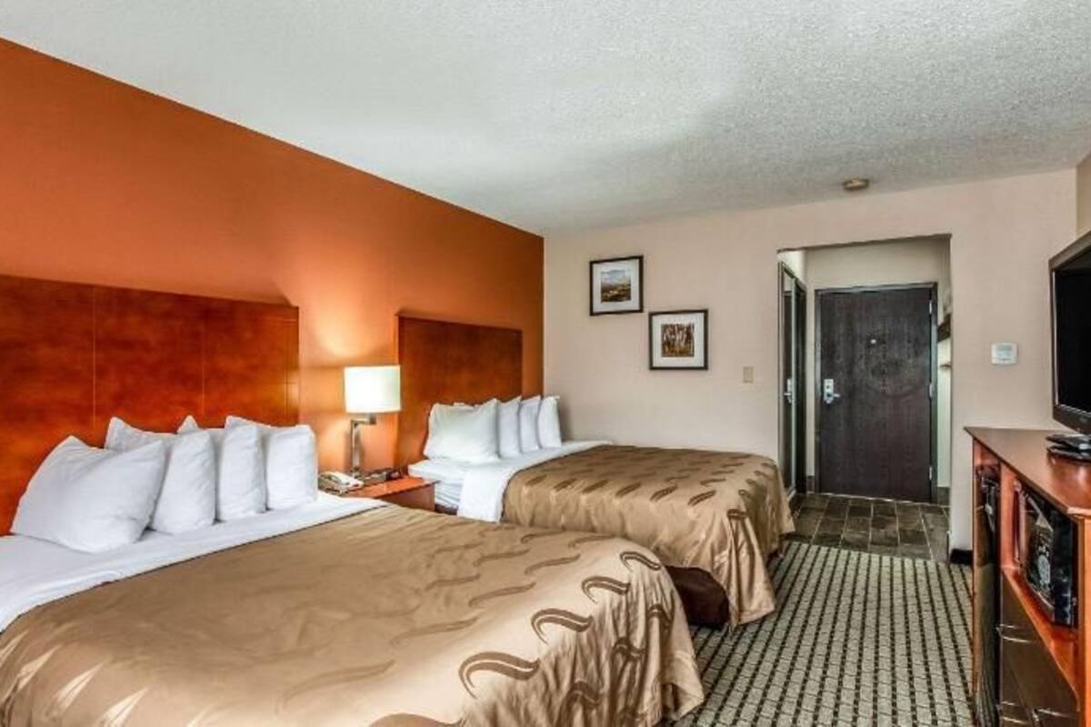 In-room safe, iron/ironing board, free cribs/infant beds, free WiFi