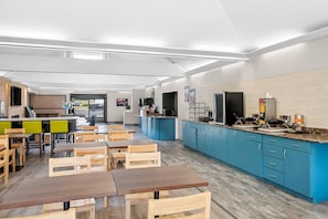 Petit déjeuner buffet compris tous les jours