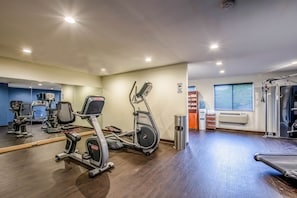 Fitness facility - Country Inn & Suites by Radisson, Muskegon, MI (Muskegon)