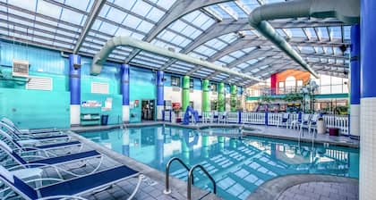 Country Inn & Suites by Radisson, Muskegon, MI