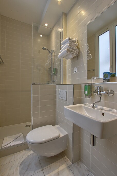 Timhotel Invalides Eiffel - Image 7