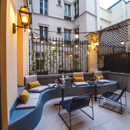 Timhotel Invalides Eiffel - Image 2