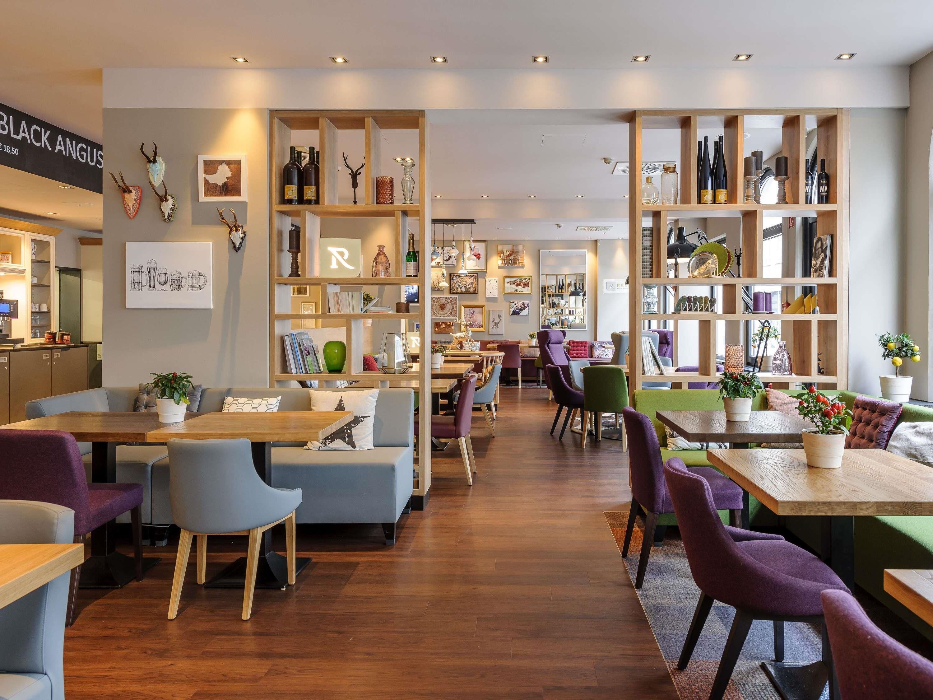 Tägliches Frühstücksbuffet gegen Gebühr