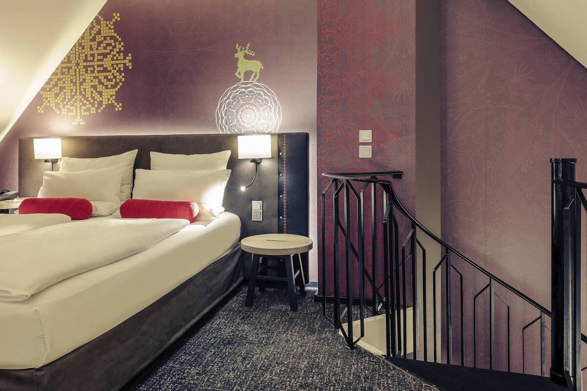 Hypo-allergenic bedding, free minibar, in-room safe, desk