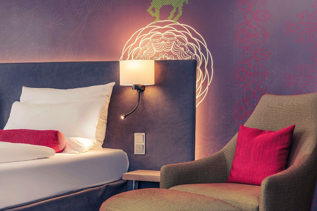 Ropa de cama hipoalergénica y artículos del minibar gratis