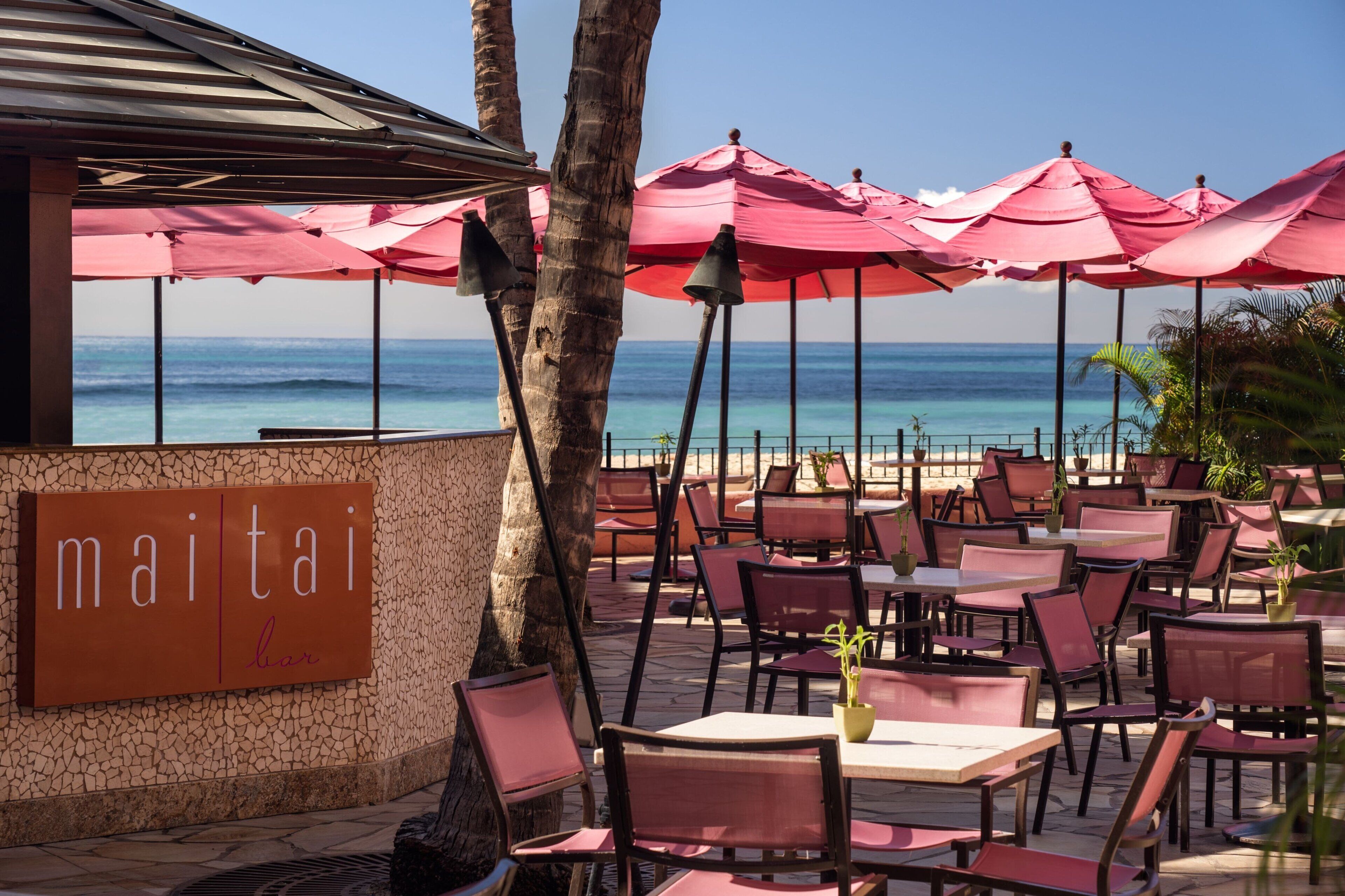 beach views, serves lunch, dinner and happy hour