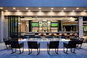 Bar (in der Unterkunft)