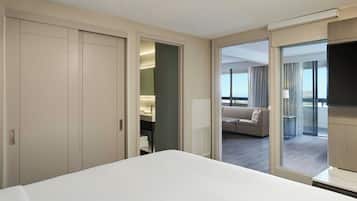 Premium bedding, down comforters, pillowtop beds, in-room safe