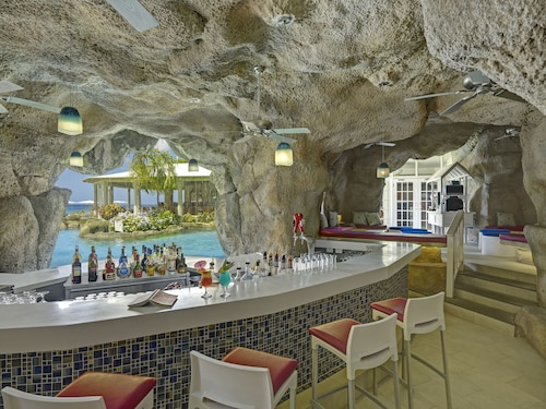 Crystal Cove, A Tribute Portfolio All-Inclusive Resort