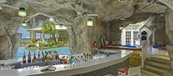 Crystal Cove, A Tribute Portfolio All-Inclusive Resort