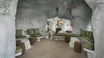 2 bares o lounges, bar en la alberca, bar junto a la alberca