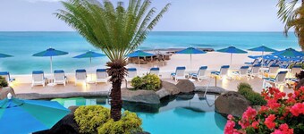 Crystal Cove by Elegant Hotels - All-Inclusive 