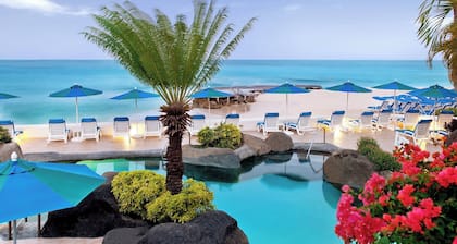 Crystal Cove by Elegant Hotels - All-Inclusive