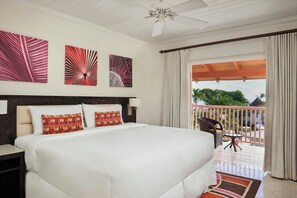 Minibar, in-room safe, desk, blackout drapes