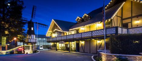 Front of property - evening/night