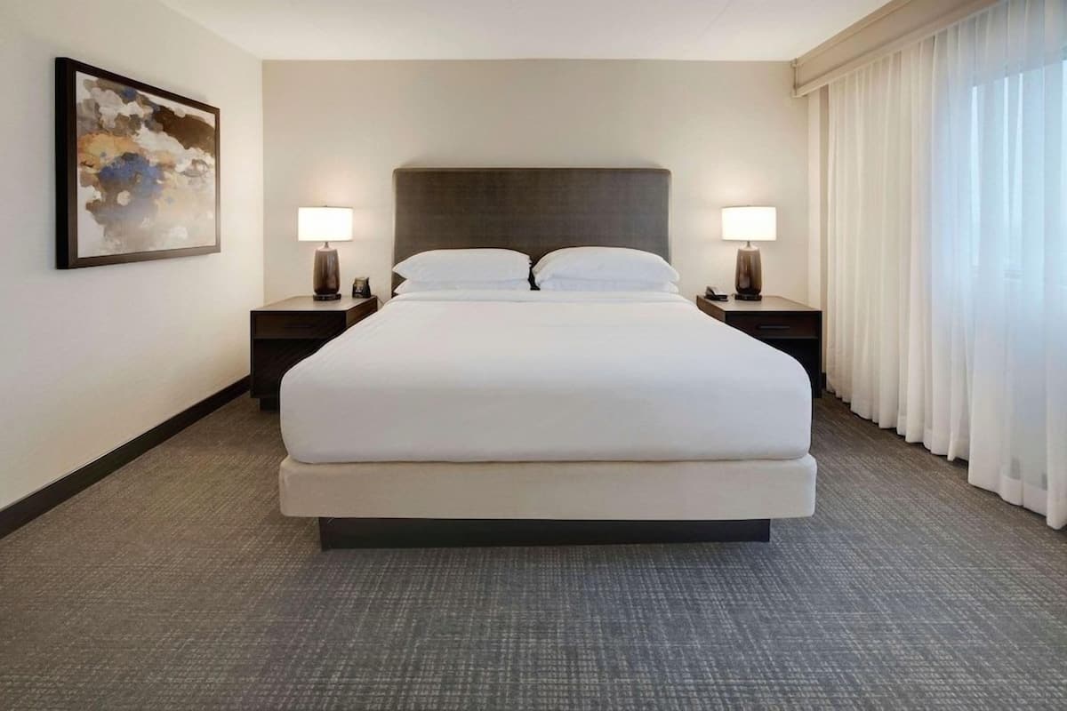 1 bedroom, pillow-top beds, in-room safe, desk