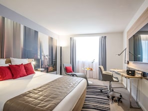 Superior Room, 1 Double Bed | Hypo-allergenic bedding, down duvets, memory-foam beds, minibar