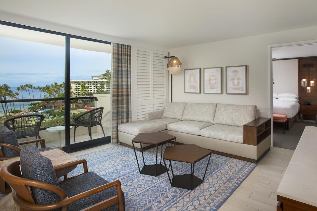 Deluxe suite (Ocean) | Luxe beddengoed, een kluis op de kamer, een bureau