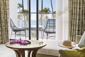 Premium bedding, in-room safe, desk, blackout drapes - Hyatt Regency Maui Resort & Spa (Lahaina)