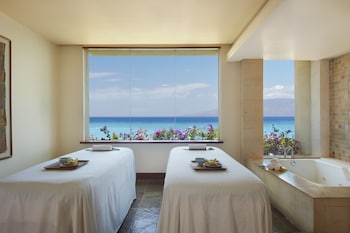 Couples treatment rooms, body treatments, aromatherapy at Hyatt Regency Maui Resort & Spa