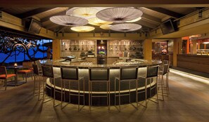 2 bars/lounges, poolside bar