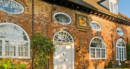 Macdonald Alveston Manor Hotel & Spa